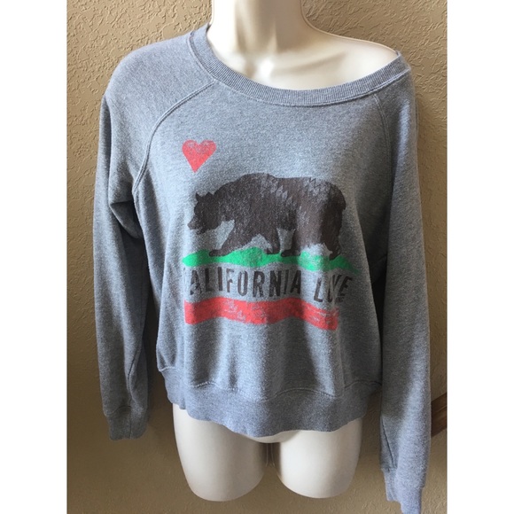 Billabong Tops - ❤️ Billabong pullover ❤️